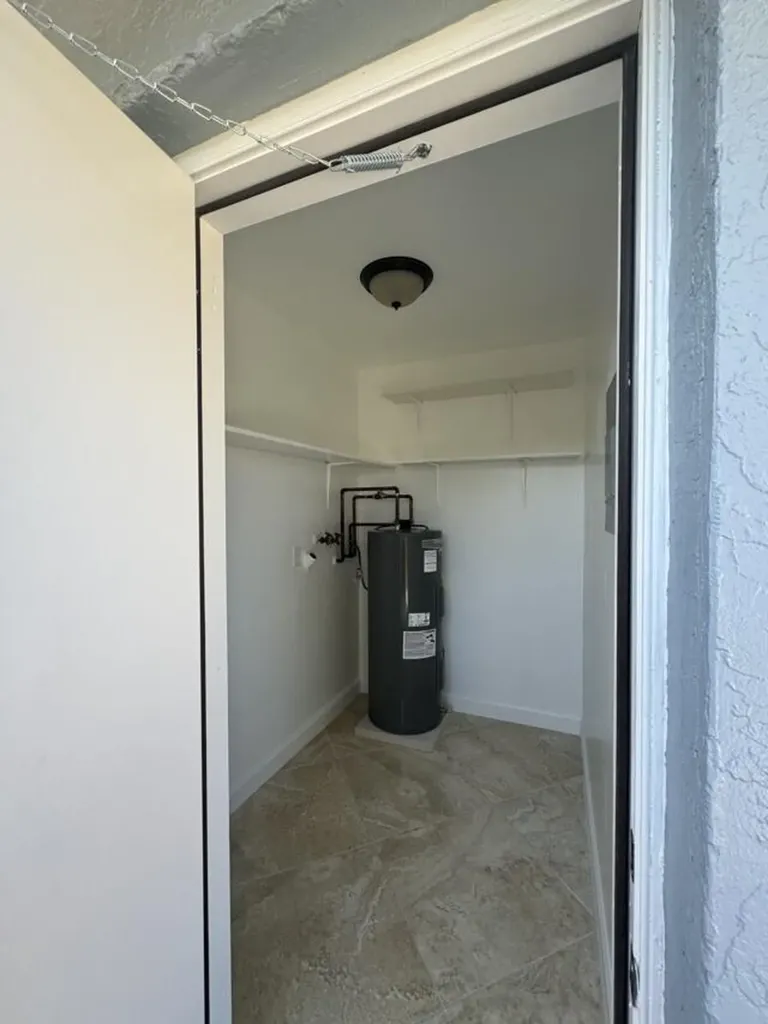 517 S F Street Lake Worth FL 33460
