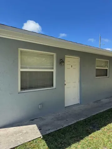 517 S F Street Lake Worth FL 33460