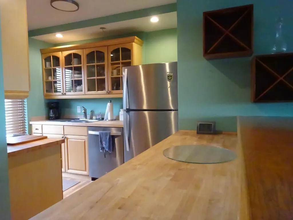201 N Riverside Drive Pompano Beach FL 33062