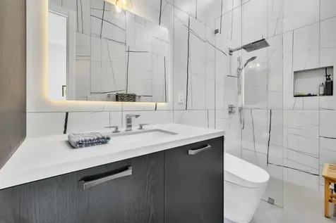 300 NE 21st Court Wilton Manors FL 33305