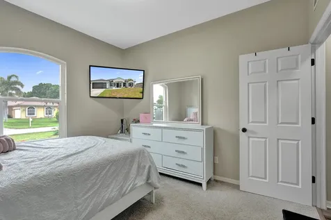 757 SW Jacoby Avenue Port St Lucie FL 34953
