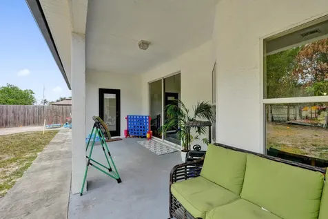 757 SW Jacoby Avenue Port St Lucie FL 34953