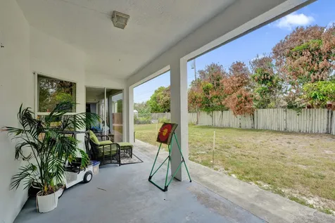 757 SW Jacoby Avenue Port St Lucie FL 34953