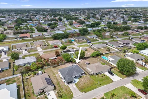 757 SW Jacoby Avenue Port St Lucie FL 34953