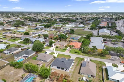 757 SW Jacoby Avenue Port St Lucie FL 34953