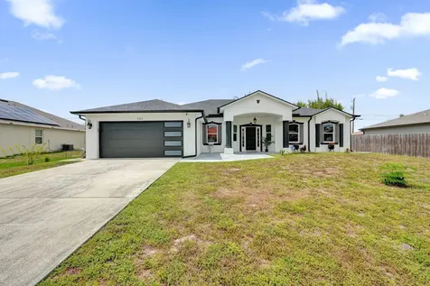 757 SW Jacoby Avenue Port St Lucie FL 34953