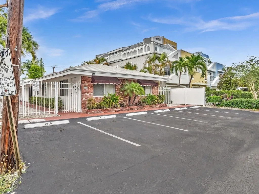 1219 NE 14th Avenue Fort Lauderdale FL 33304