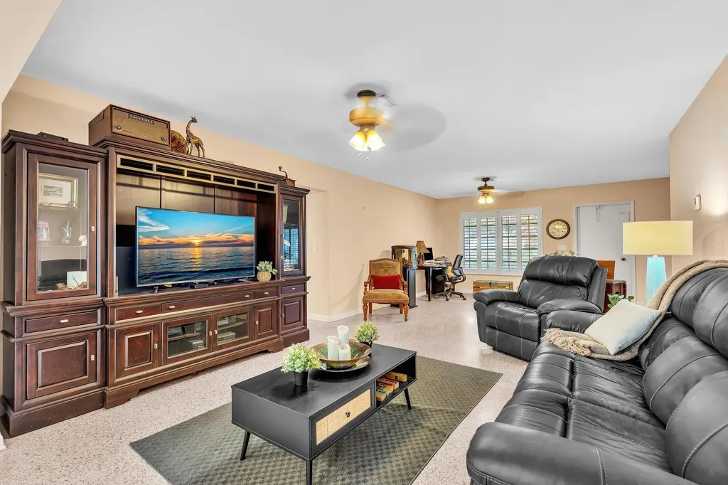 3398 NE 5th Avenue Boca Raton FL 33431