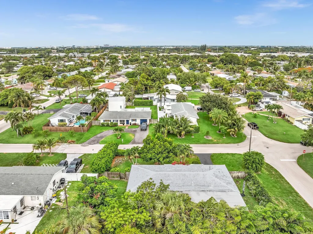 3398 NE 5th Avenue Boca Raton FL 33431