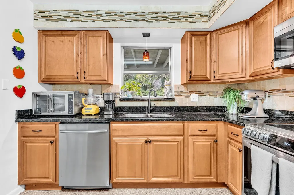 3398 NE 5th Avenue Boca Raton FL 33431