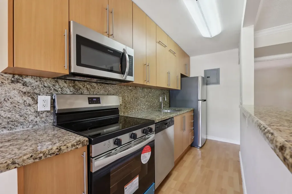 1125 NE 16th Place Fort Lauderdale FL 33305