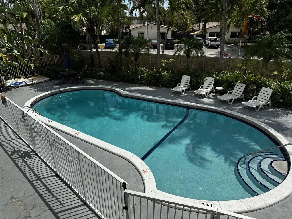 1125 NE 16th Place Fort Lauderdale FL 33305