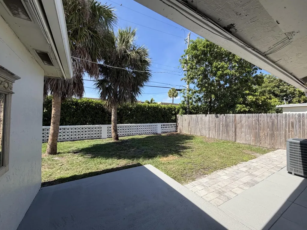 443 SE 13th Court Deerfield Beach FL 33441