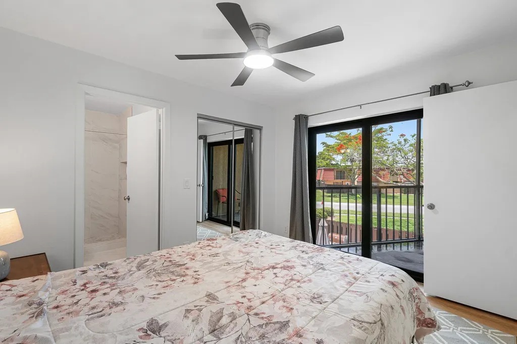 22910 Oxford Place Boca Raton FL 33433