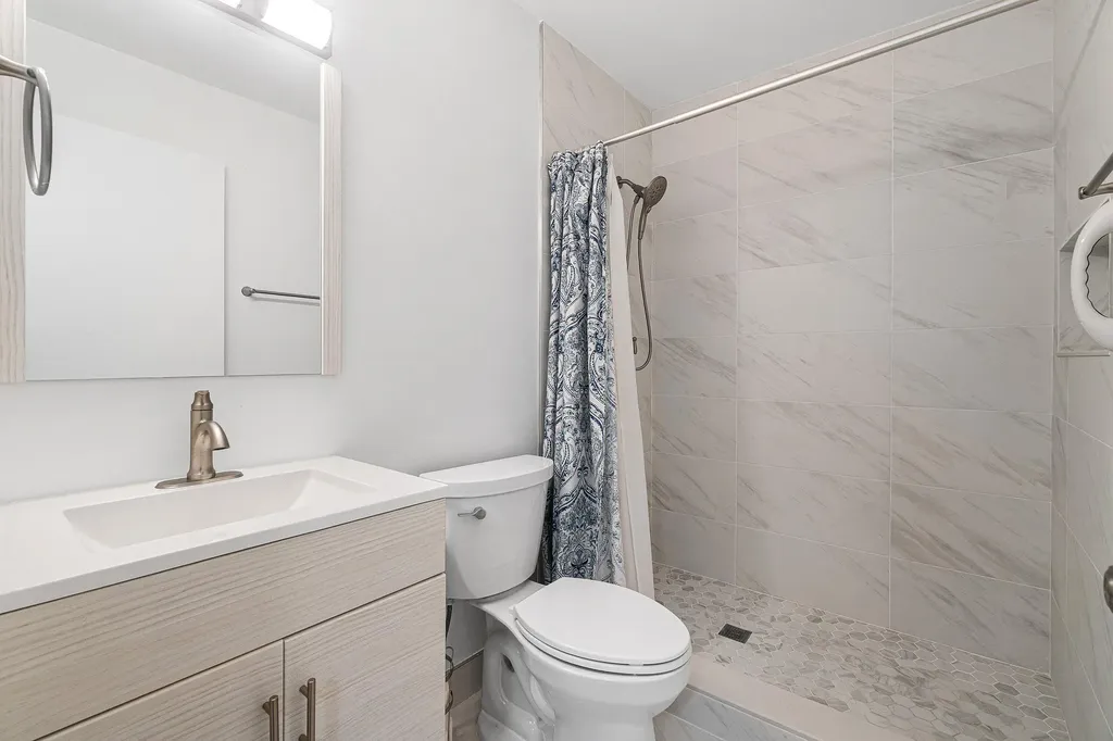 22910 Oxford Place Boca Raton FL 33433