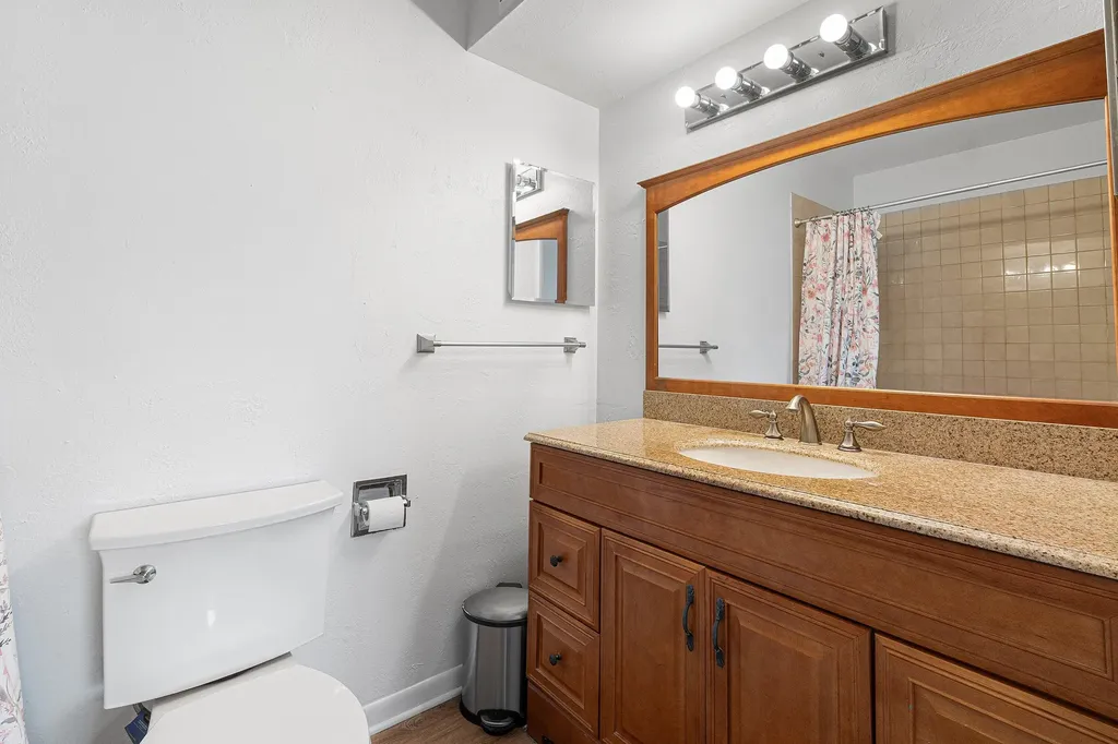 22910 Oxford Place Boca Raton FL 33433