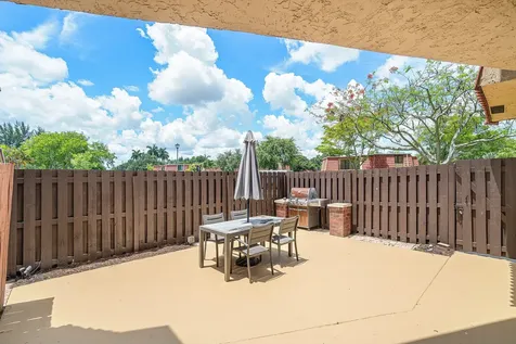 22910 Oxford Place Boca Raton FL 33433