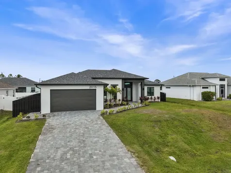 2015 NW 21st Street Cape Coral FL 33993