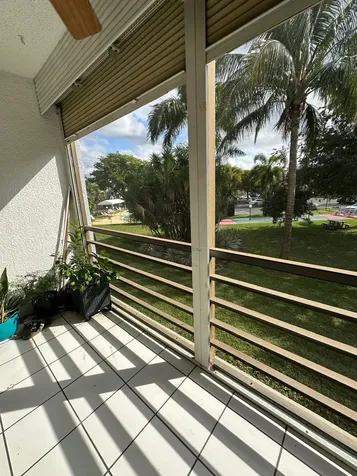 115 Royal Park Drive Oakland Park FL 33309