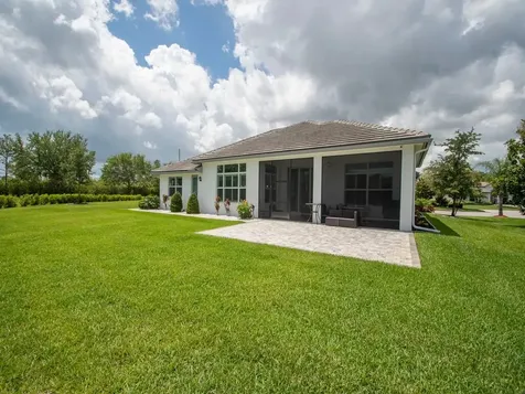8220 Halbert Lane Vero Beach FL 32968
