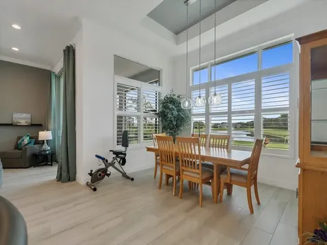 8220 Halbert Lane Vero Beach FL 32968