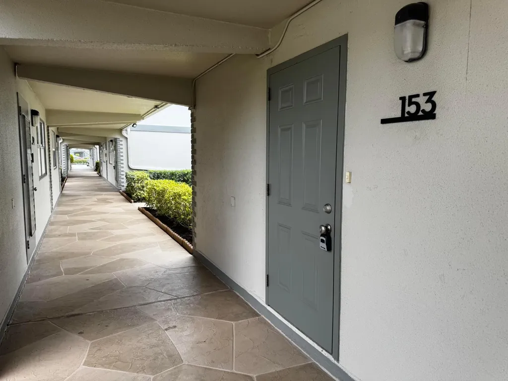153 Monaco Delray Beach FL 33446