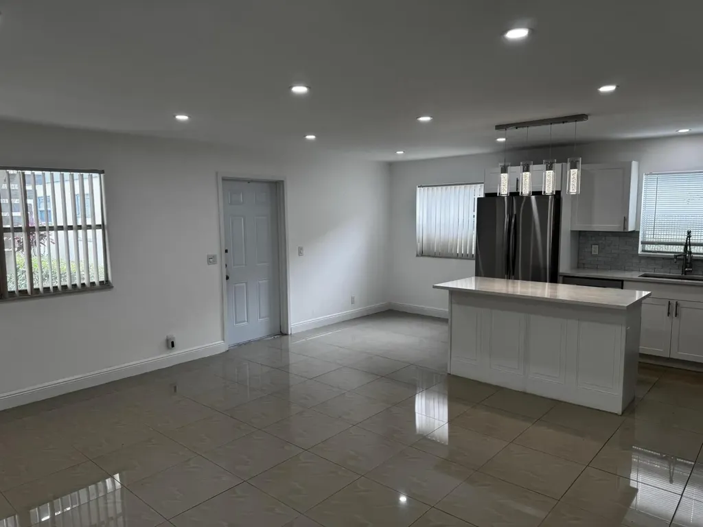 153 Monaco Delray Beach FL 33446