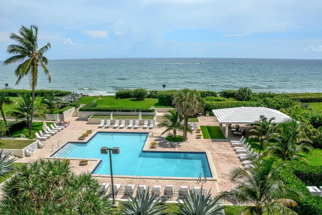 3250 S Ocean Boulevard Palm Beach FL 33480