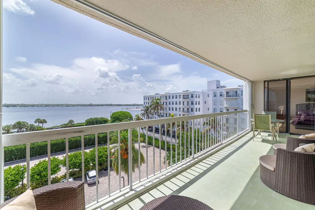 3250 S Ocean Boulevard Palm Beach FL 33480