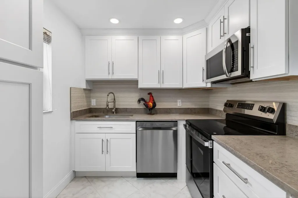160 Tuscany C Delray Beach FL 33446