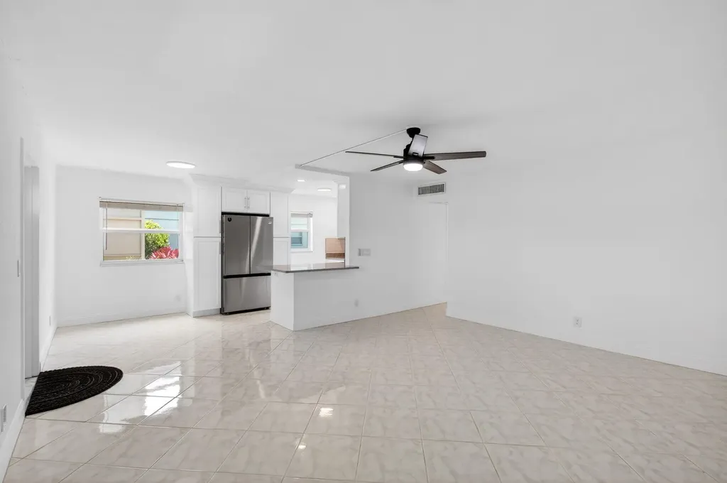 160 Tuscany C Delray Beach FL 33446