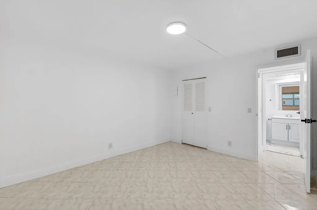 160 Tuscany C Delray Beach FL 33446