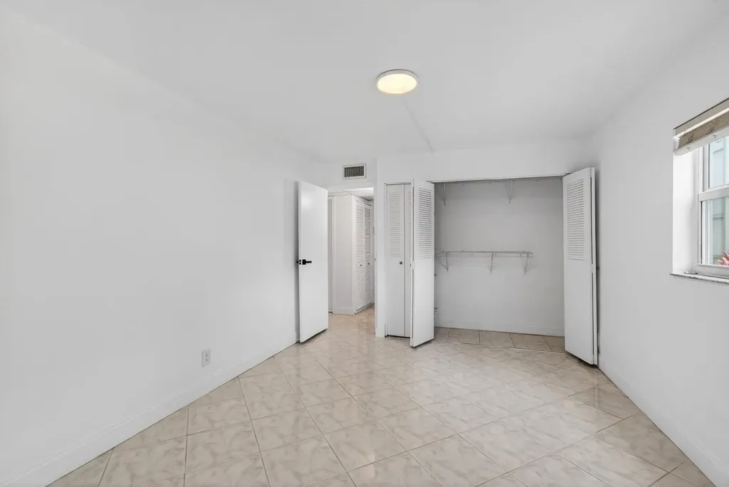 160 Tuscany C Delray Beach FL 33446