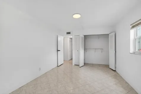 160 Tuscany C Delray Beach FL 33446