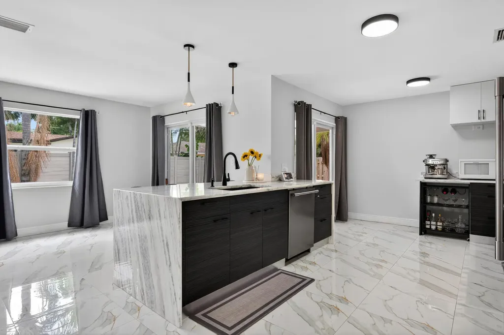 6730 NW 26th Terrace Fort Lauderdale FL 33309
