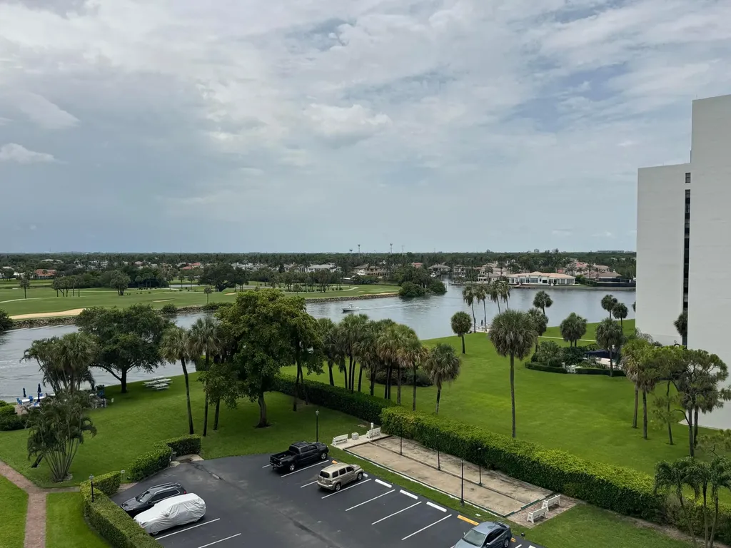 336 Golfview Road North Palm Beach FL 33408