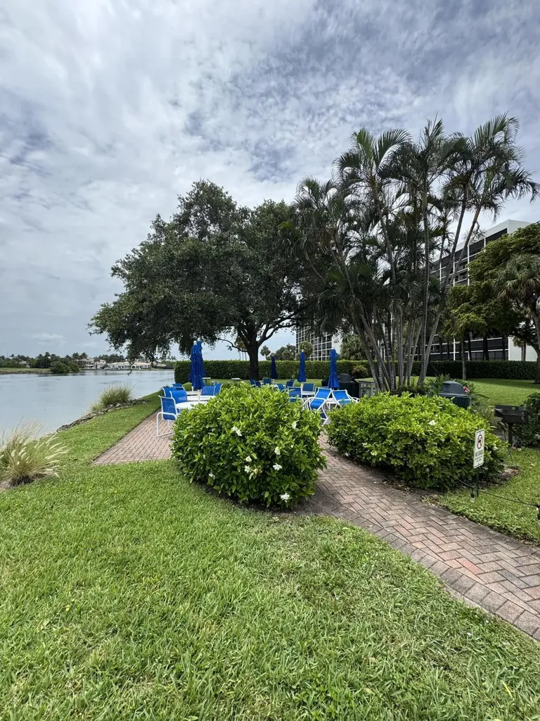 336 Golfview Road North Palm Beach FL 33408