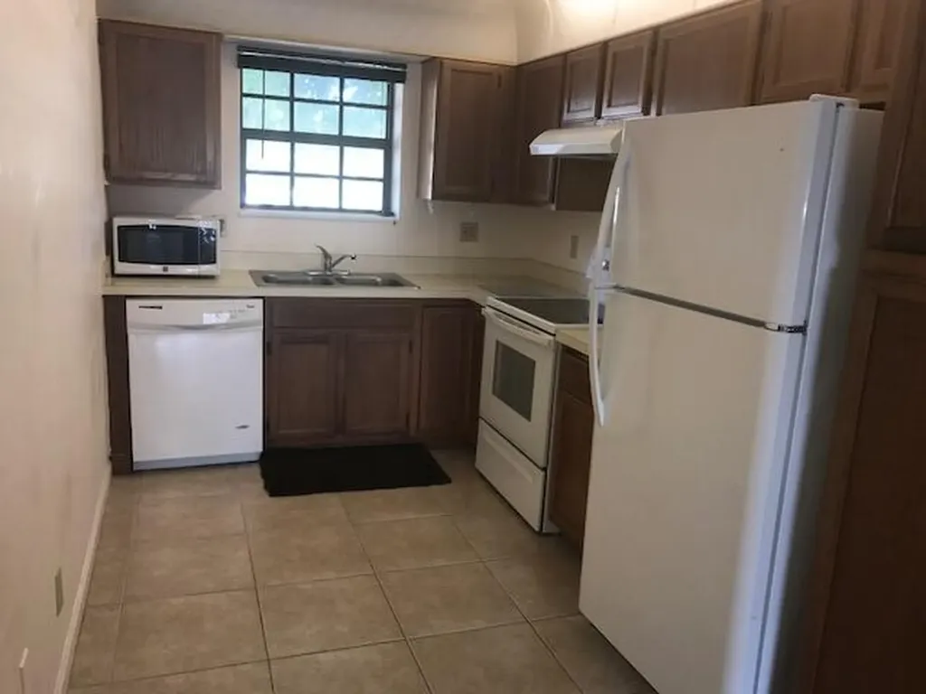 2650 Greenwood Boca Raton FL 33431