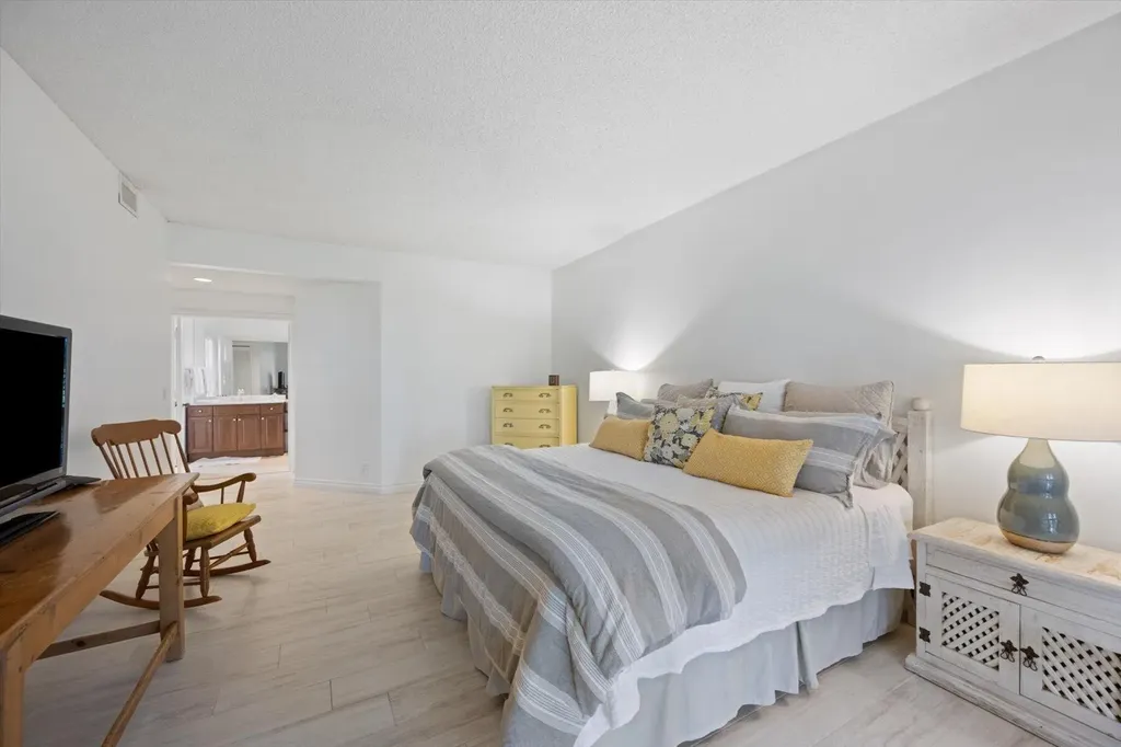 11875 Pebblewood Drive Wellington FL 33414