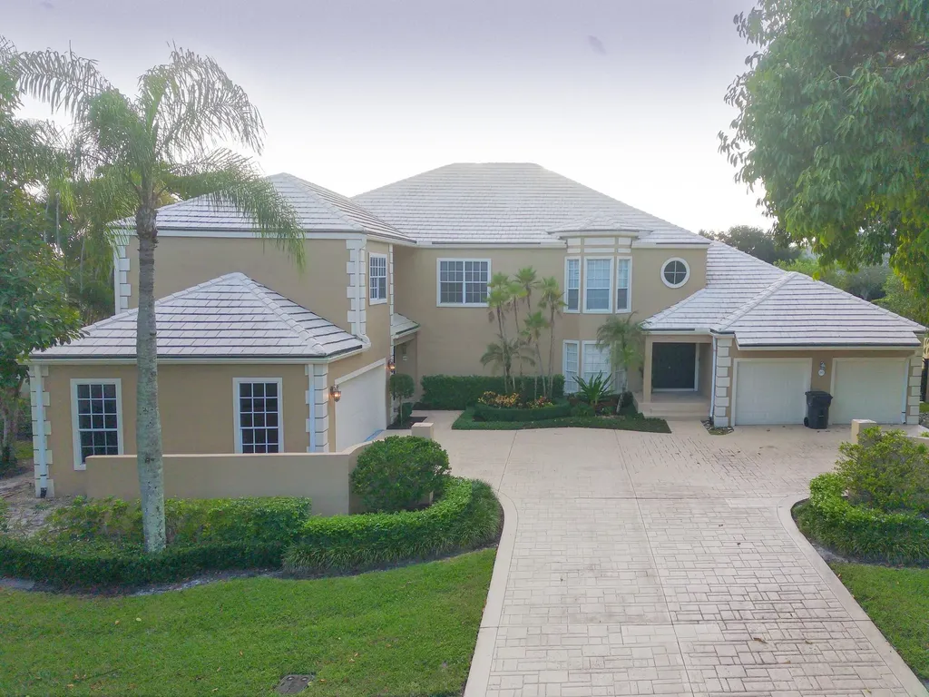11877 Pebblewood Drive Wellington FL 33414