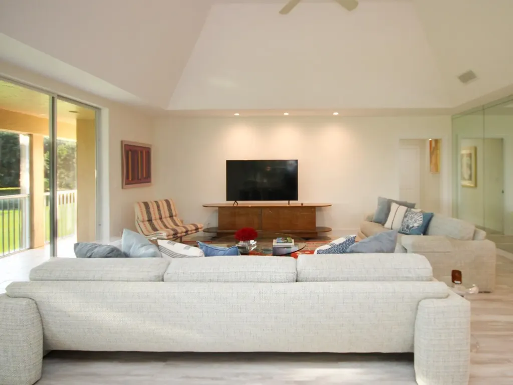 11877 Pebblewood Drive Wellington FL 33414
