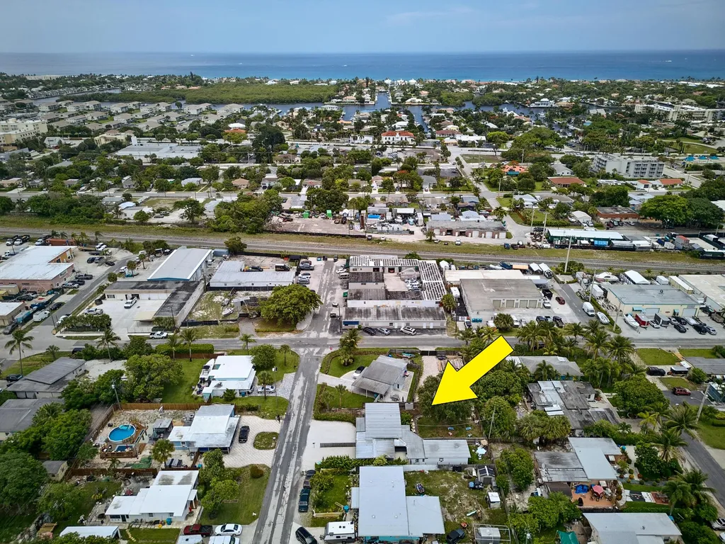 140 SE 9th Avenue Boynton Beach FL 33435