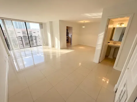 17021 N Bay Road Sunny Isles Beach FL 33160