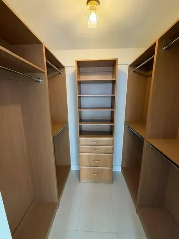 17021 N Bay Road Sunny Isles Beach FL 33160