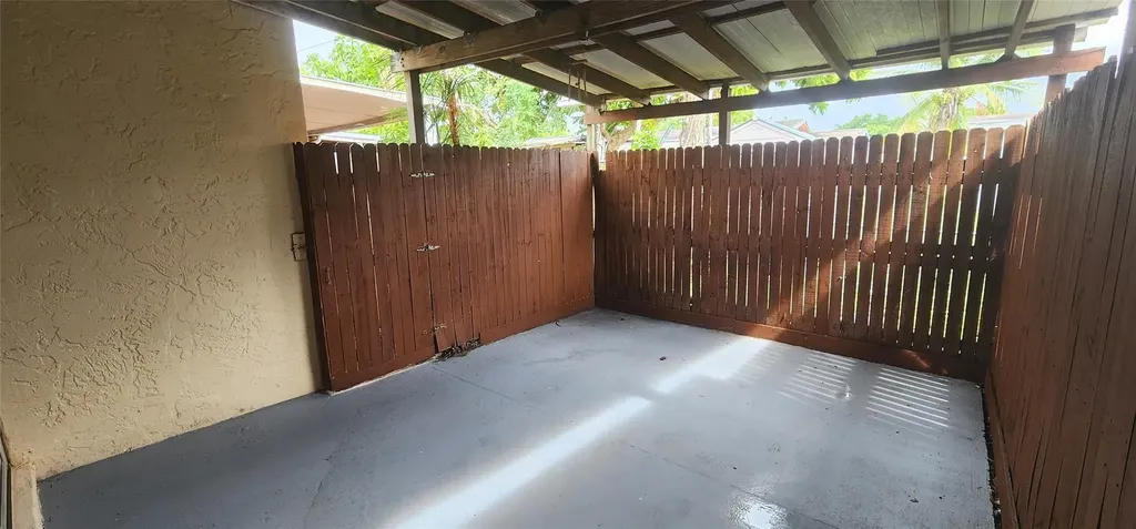 3666 SW 59th Avenue Davie FL 33314