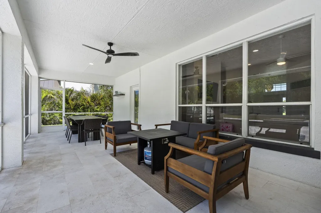 8361 SE Pilots Cove Terrace Hobe Sound FL 33455