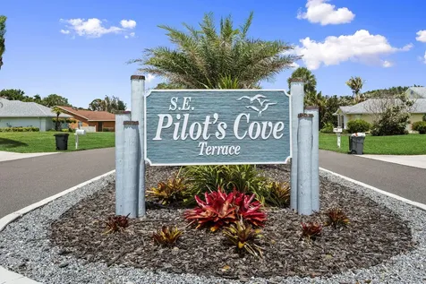 8361 SE Pilots Cove Terrace Hobe Sound FL 33455