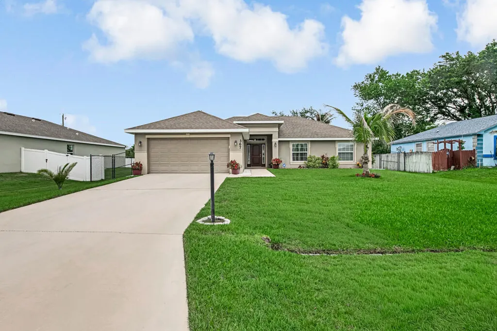 367 SW Grimaldo Terrace Port St Lucie FL 34984