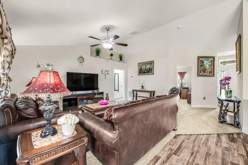 367 SW Grimaldo Terrace Port St Lucie FL 34984