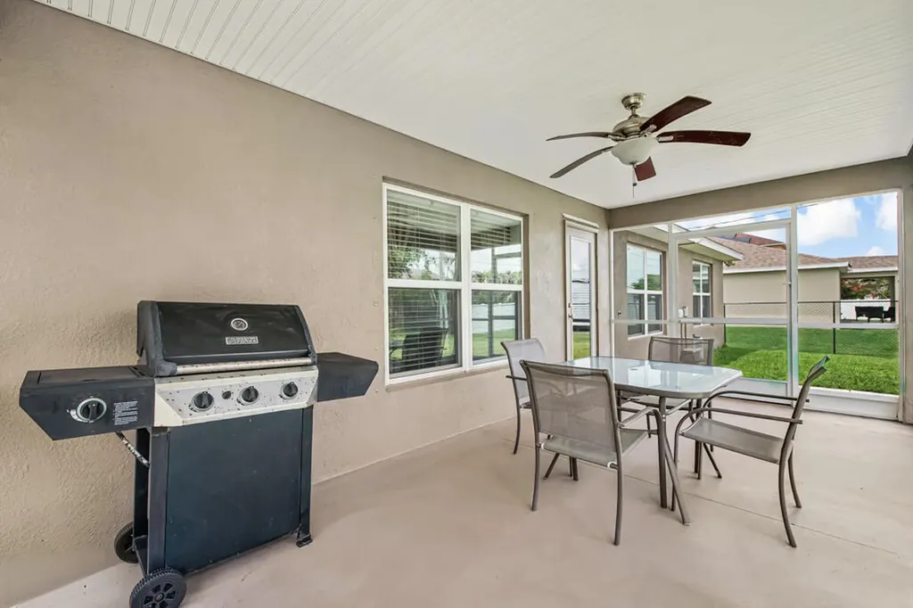 367 SW Grimaldo Terrace Port St Lucie FL 34984